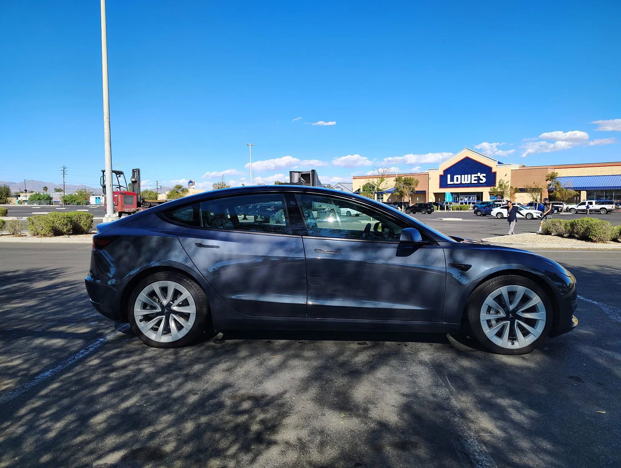 Used 2022 Tesla Model 3 image 4