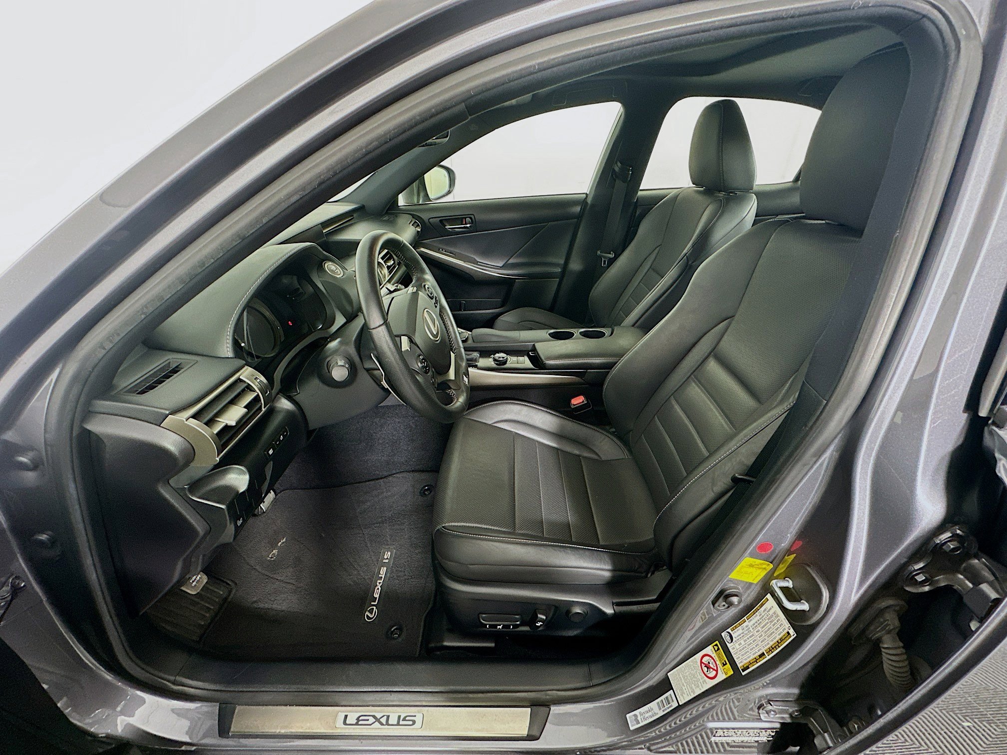 Used 2014 Lexus IS 350 4dr Sdn RWD w/ F Sport Package image 13