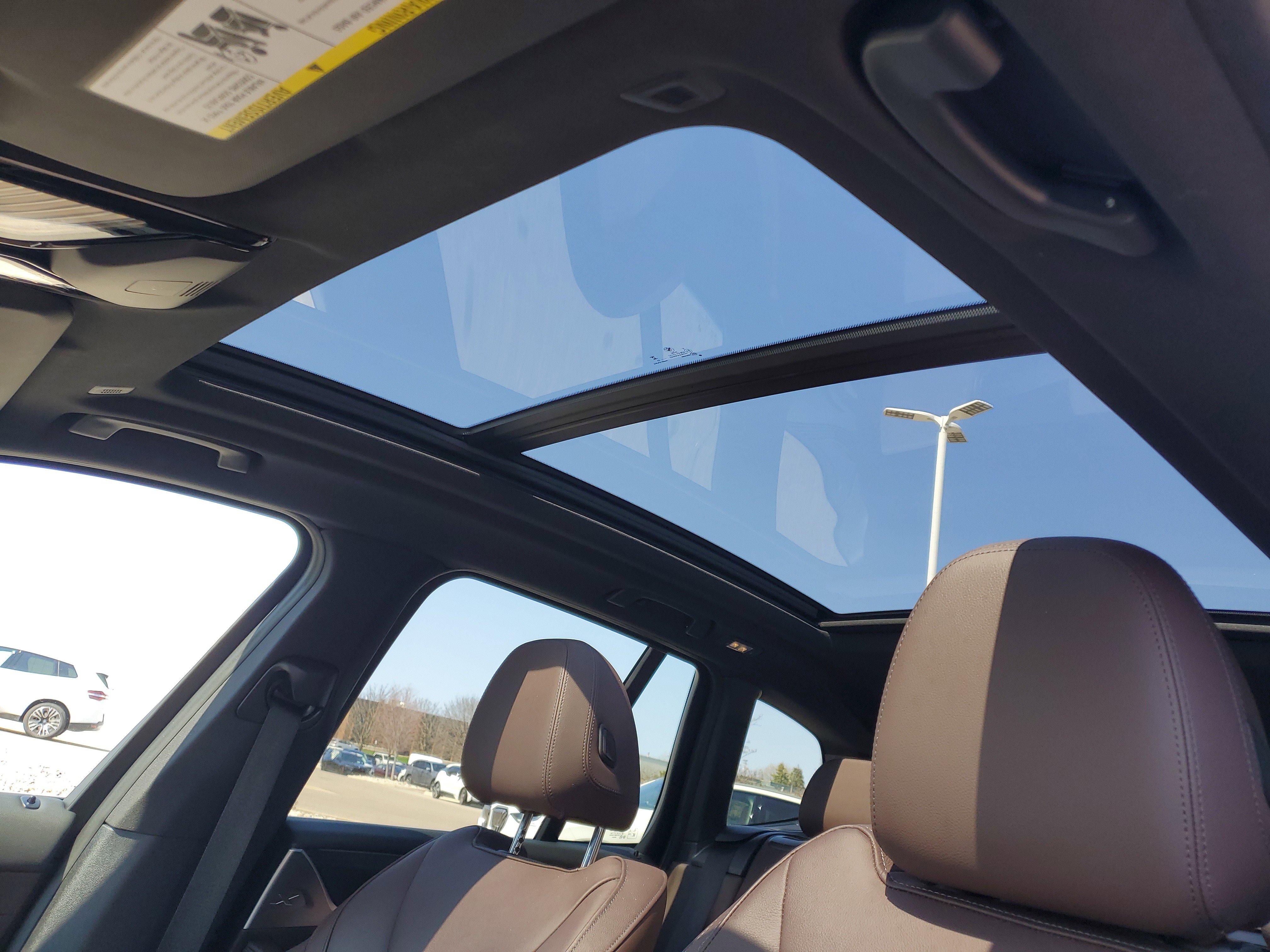 Certified 2023 BMW X3 xDrive30i w/ Premium Package image 8