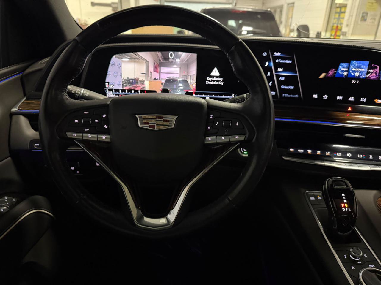 Used 2022 Cadillac Escalade Premium Luxury w/ Performance Package AWD/4WD image 31