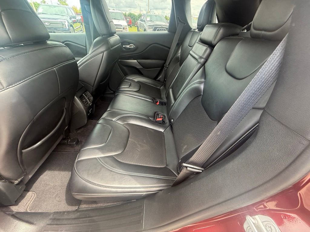 Certified 2019 Jeep Cherokee Latitude Plus image 26