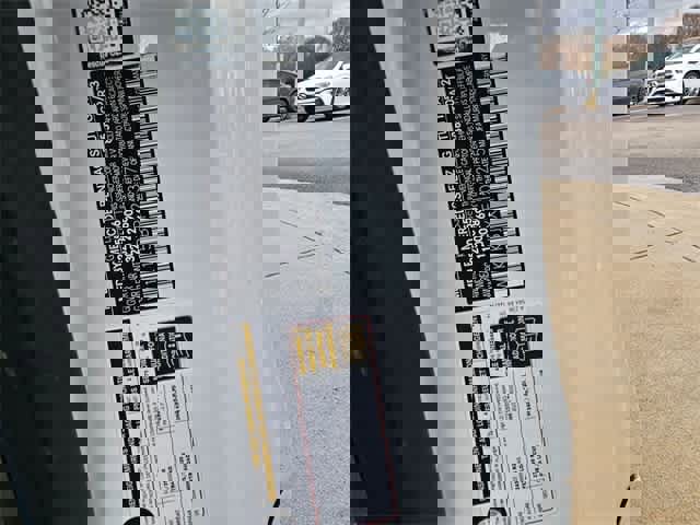 Used 2023 Mercedes-Benz E 450 E 450 image 34