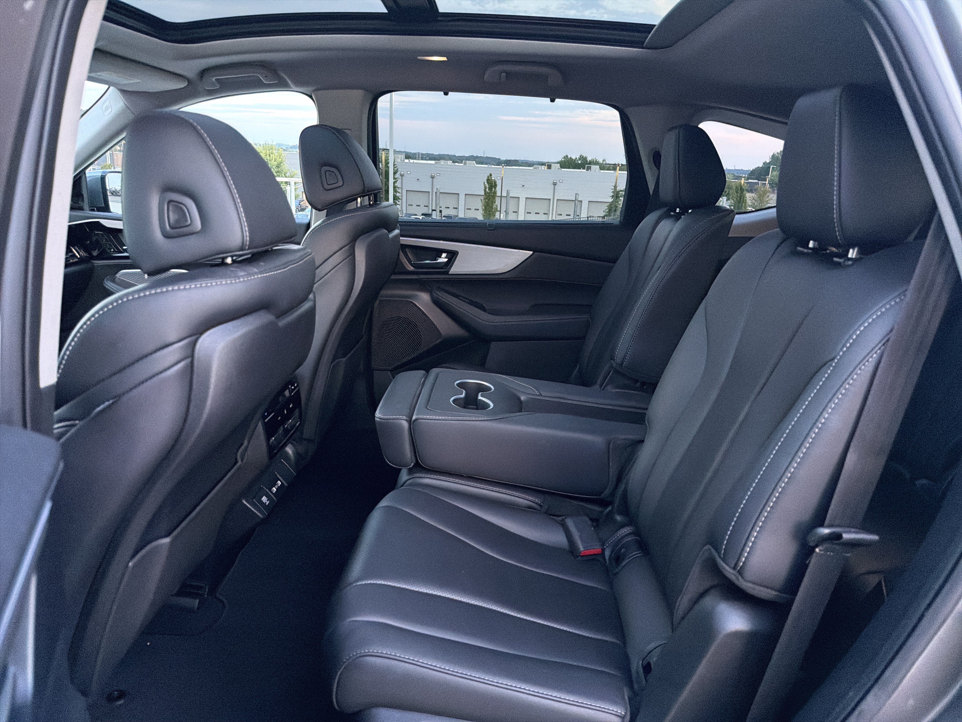 Certified 2023 Acura MDX w/ Technology Package FWD image 36