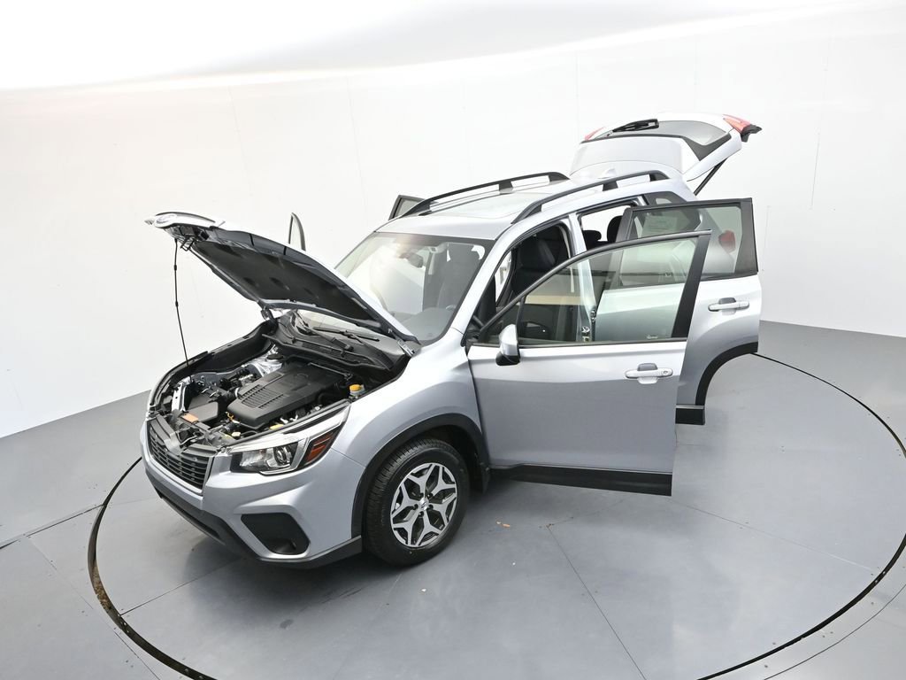 Used 2020 Subaru Forester Premium AWD/4WD image 41