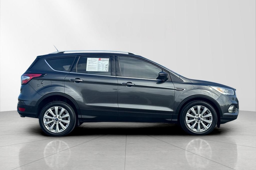 Used 2018 Ford Escape Titanium w/ Ford Safe & Smart Package FWD image 7