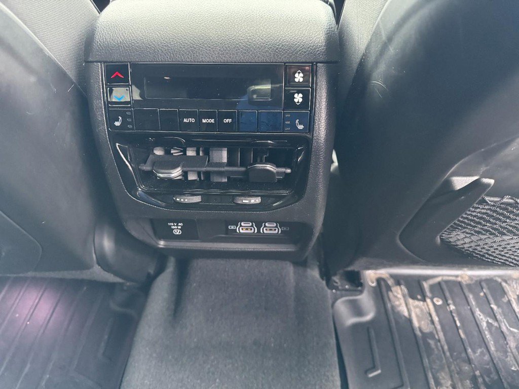 Used 2022 Jeep Grand Cherokee L Overland image 19