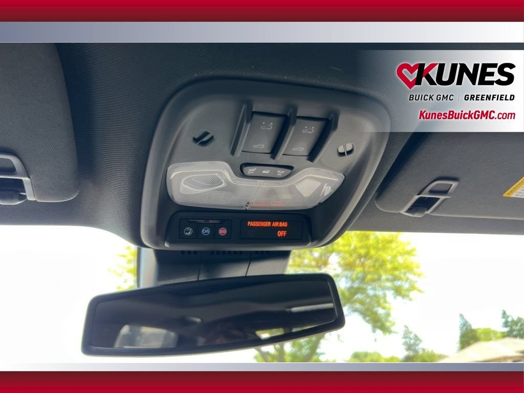 Used 2026 GMC Canyon AT4 w/ Technology Plus Package AWD/4WD image 33