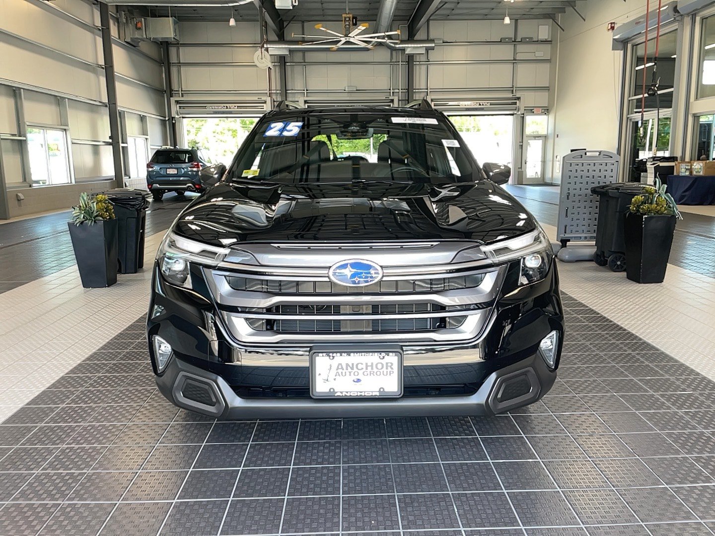 Used 2025 Subaru Forester Limited AWD/4WD image 2