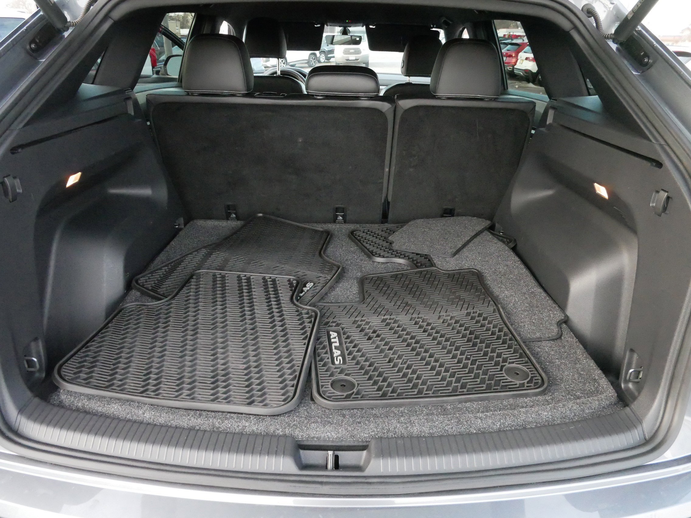 Certified 2023 Volkswagen Atlas Cross Sport SE image 19