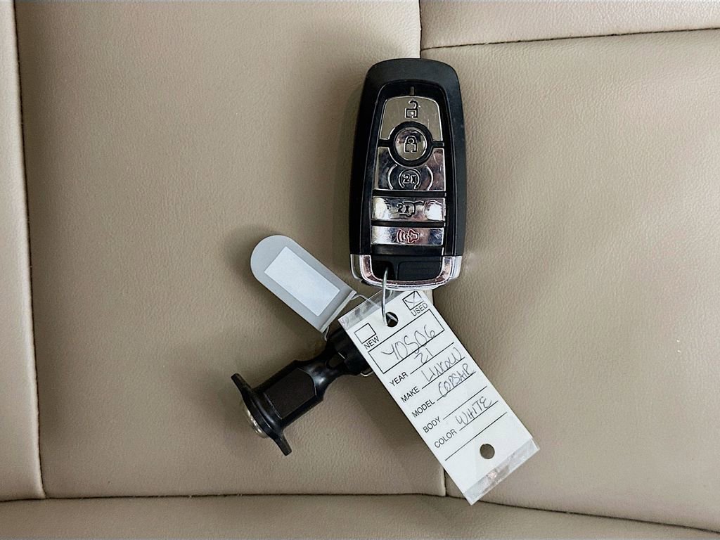 Used 2021 Lincoln Corsair FWD image 34