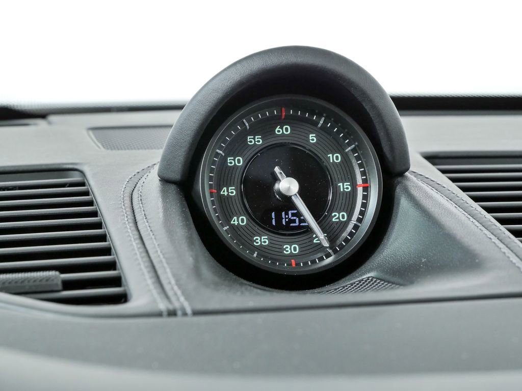 Certified 2026 Porsche 911 Carrera GTS RWD image 18