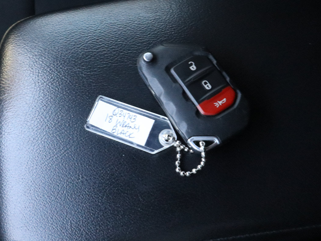 Used 2018 Jeep Wrangler Unlimited Sport S AWD/4WD image 30