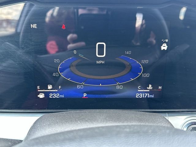 Used 2025 Chevrolet Trax LT image 11