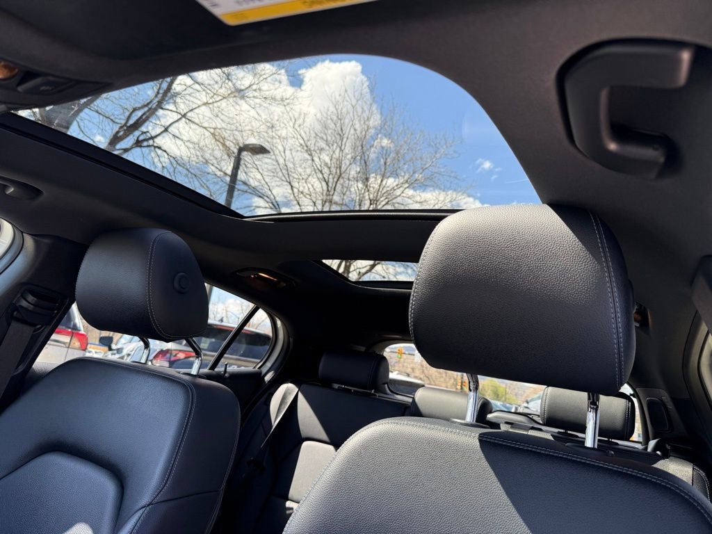 Used 2017 Mercedes-Benz GLA 250 4MATIC image 22