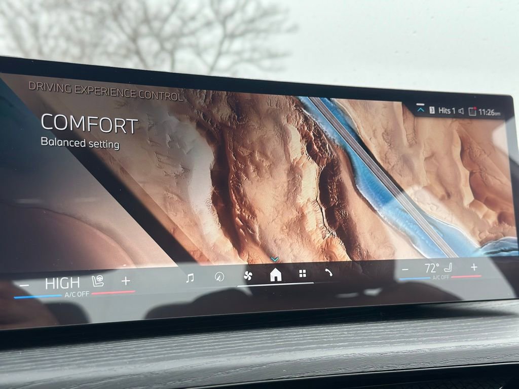 New 2026 BMW 330i xDrive Sedan AWD/4WD image 40