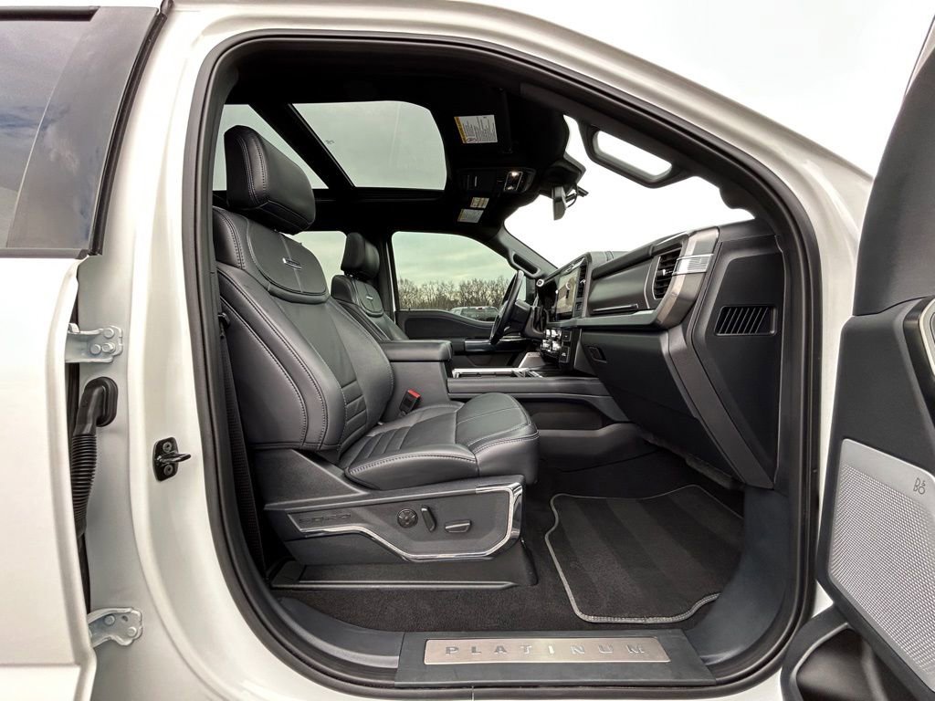 Used 2025 Ford F350 Platinum w/ Tremor Off-Road Package image 23