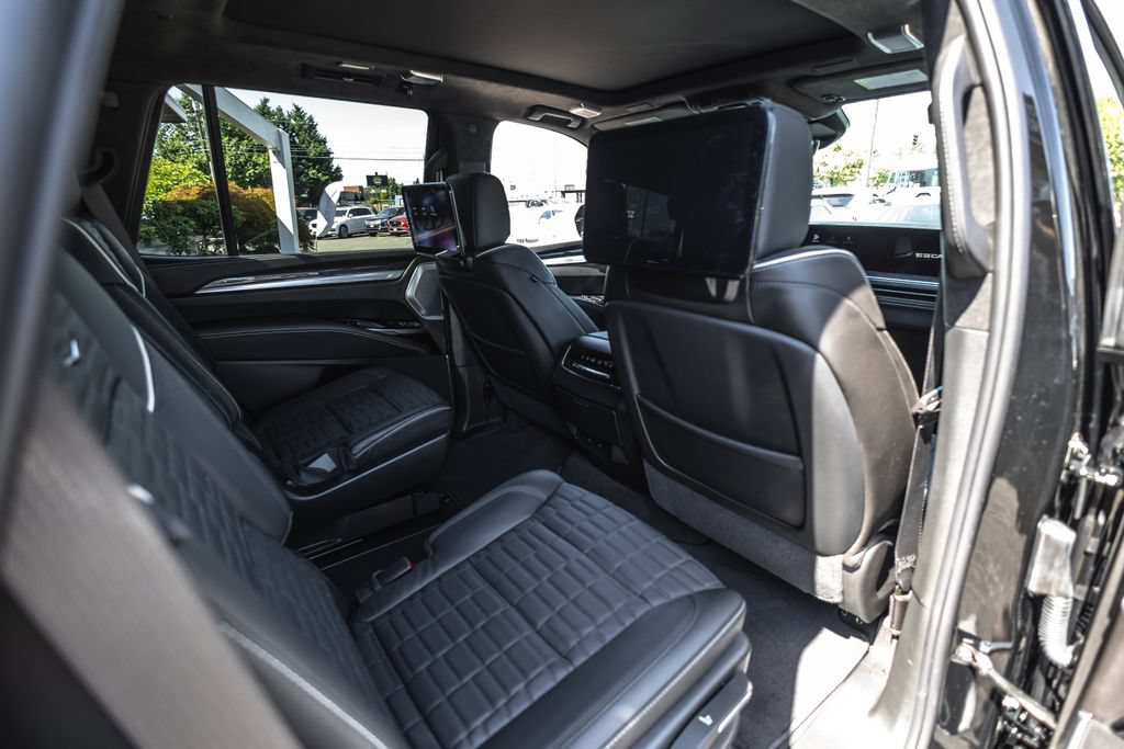 Used 2025 Cadillac Escalade V AWD/4WD image 30