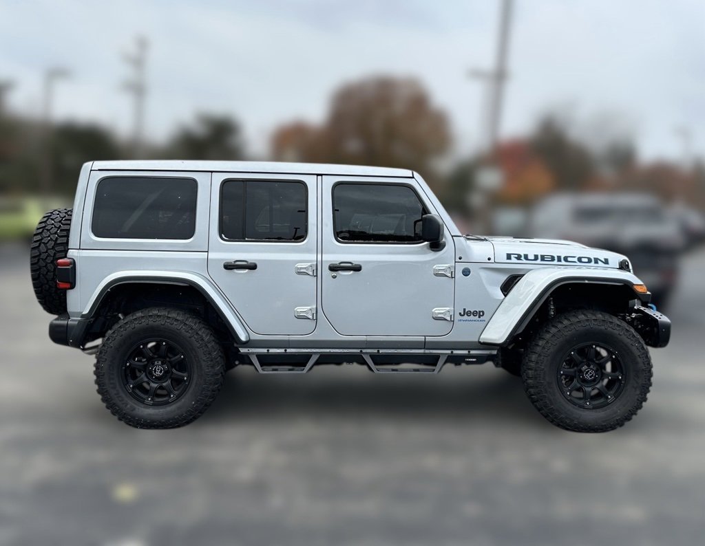 Used 2024 Jeep Wrangler Unlimited Rubicon 4xe image 2
