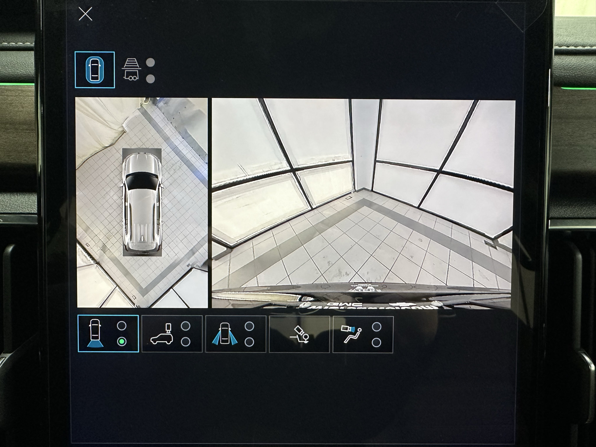 New 2027 GMC Acadia Denali Ultimate w/ LPO, Floor Liner Package AWD/4WD image 36