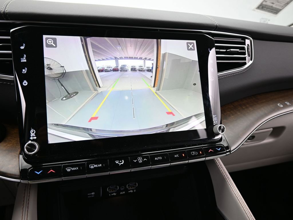 Used 2024 Jeep Grand Wagoneer L 4WD image 25