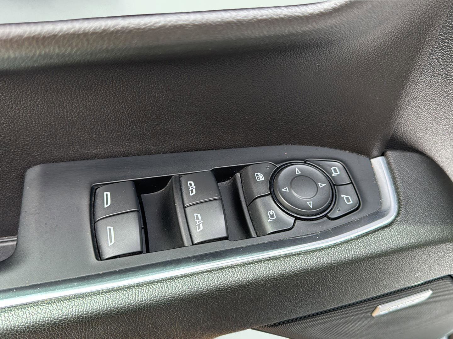 Used 2024 Chevrolet Silverado 1500 LTZ AWD/4WD image 13