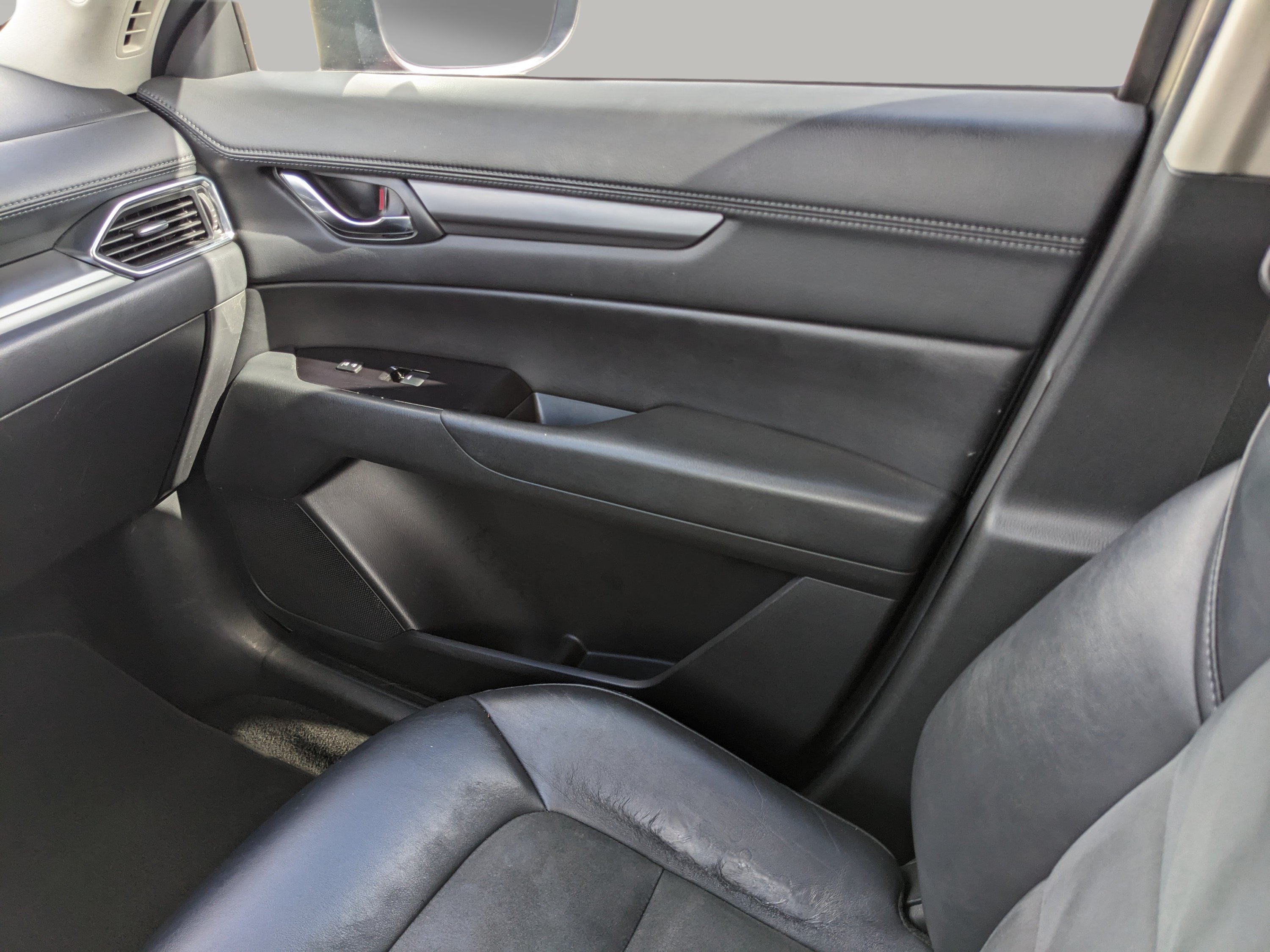Used 2021 MAZDA CX-5 Touring FWD image 16