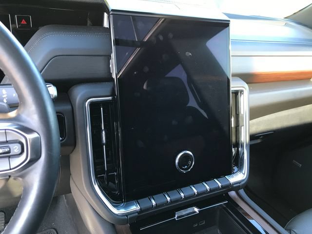 Certified 2025 GMC Yukon Denali w/ Sun & Power Step Package AWD/4WD image 35