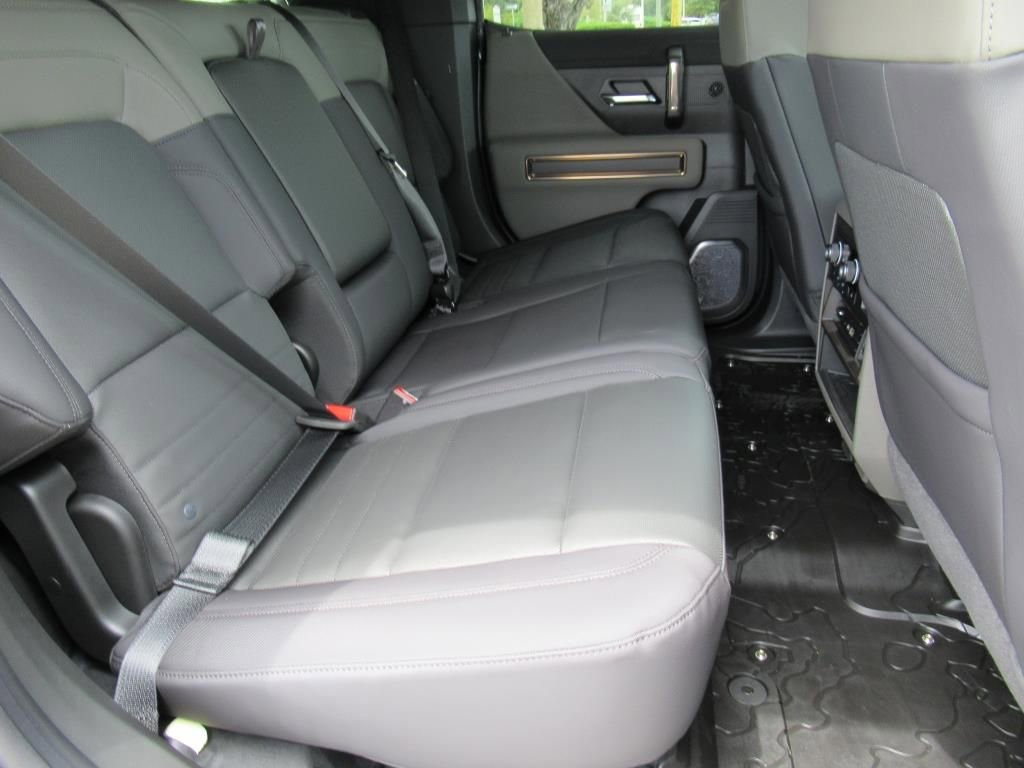 New 2025 GMC Hummer EV 2X image 30