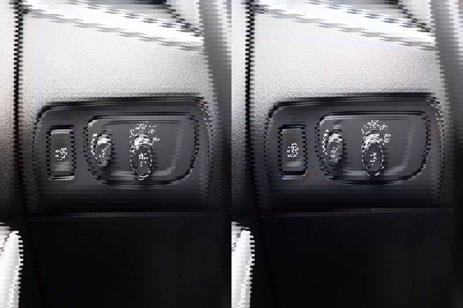 Used 2021 Buick Enclave Essence w/ Experience Buick Package image 11