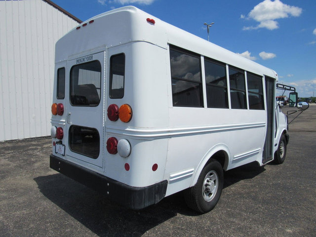 Used 2007 Chevrolet Express 3500 w/ School Bus Package RWD image 3