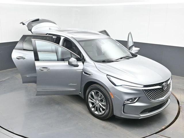 Used 2024 Buick Enclave Avenir w/ Avenir Technology Package AWD/4WD image 51