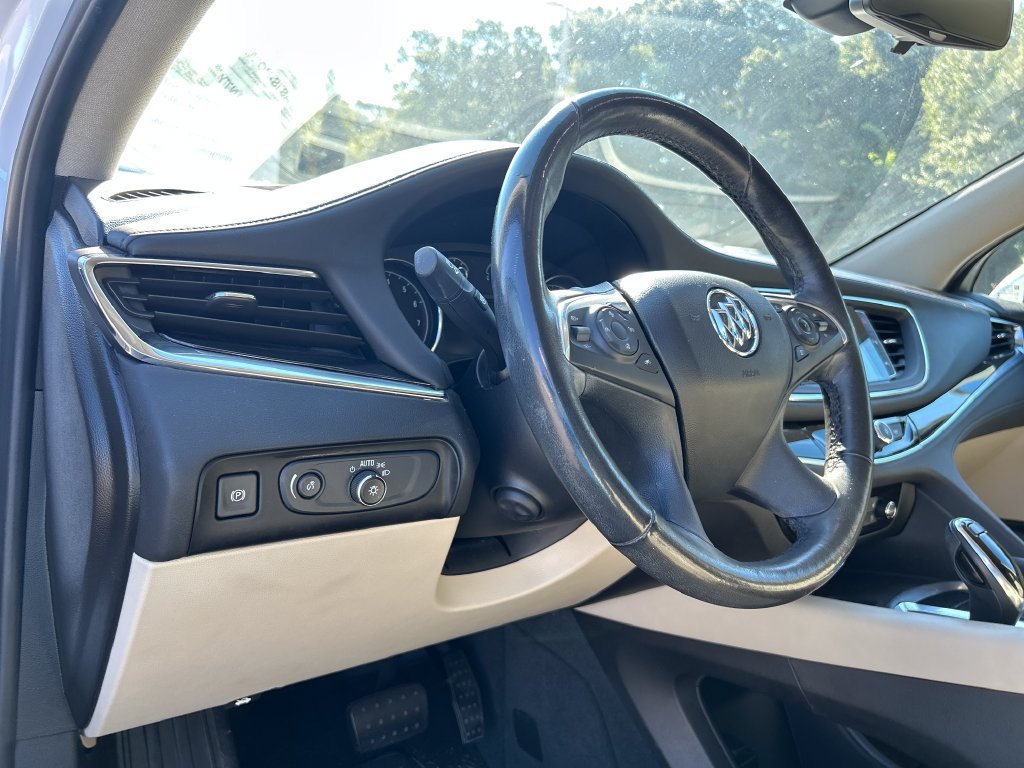 Used 2018 Buick Enclave Premium FWD image 8