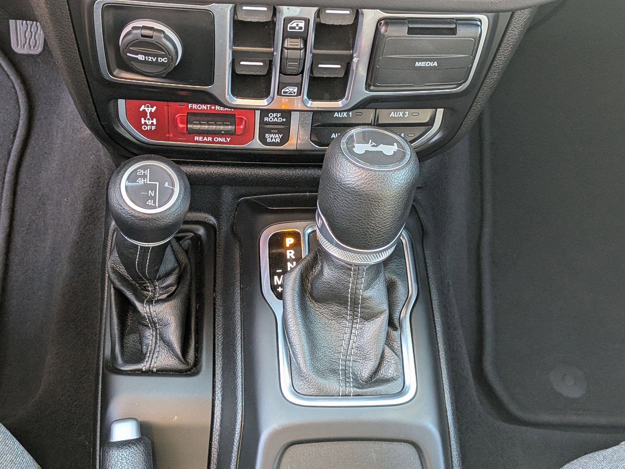 Used 2025 Jeep Wrangler Unlimited Rubicon image 23