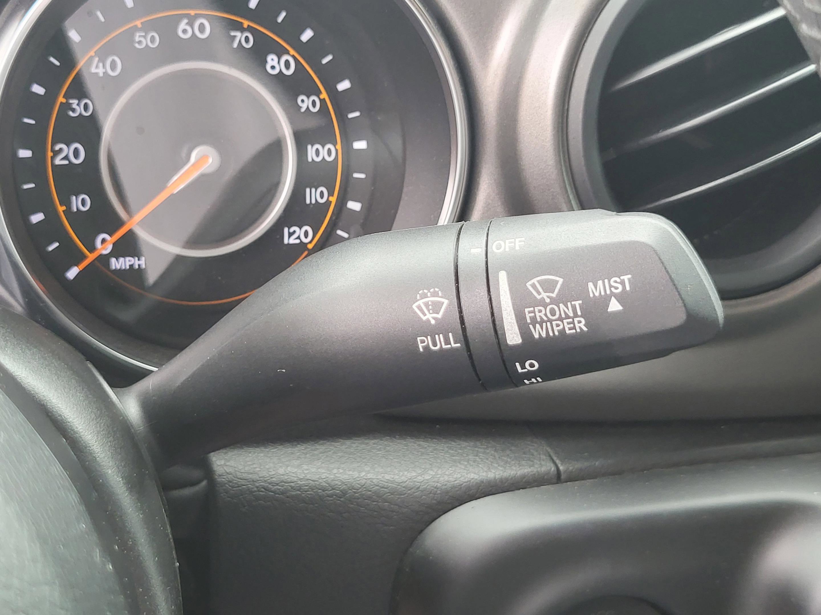 Used 2023 Jeep Gladiator Sport image 10