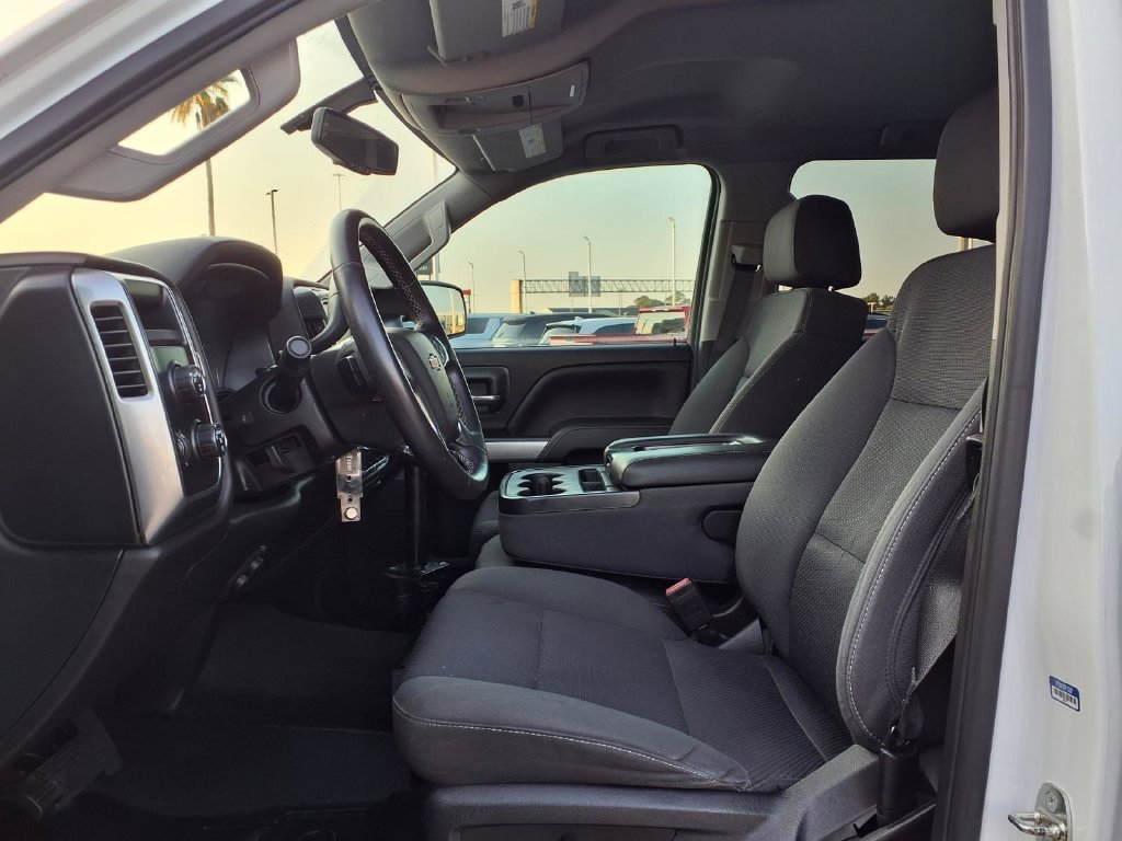 Used 2018 Chevrolet Silverado 1500 LT w/ All Star Edition AWD/4WD image 16
