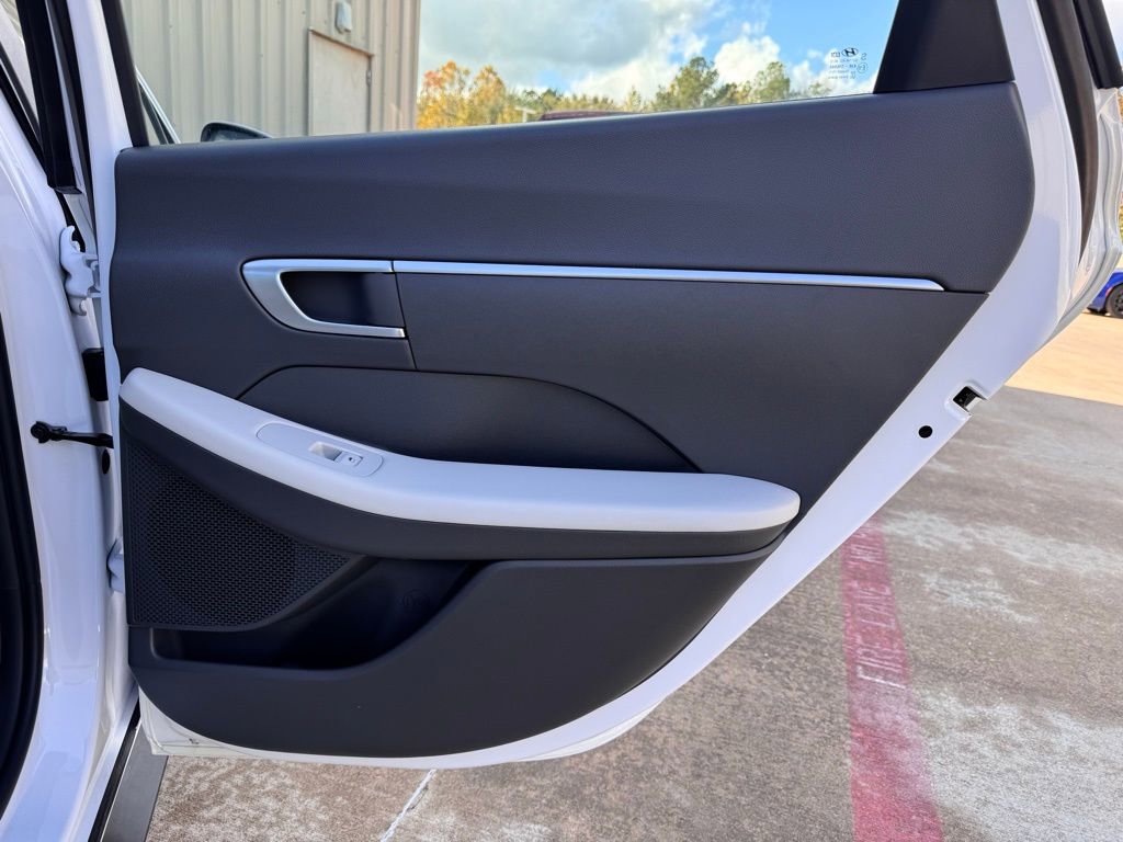 New 2026 Hyundai Sonata SE FWD image 18