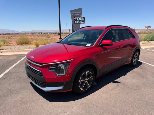 Used 2024 Kia Niro EX FWD image 12