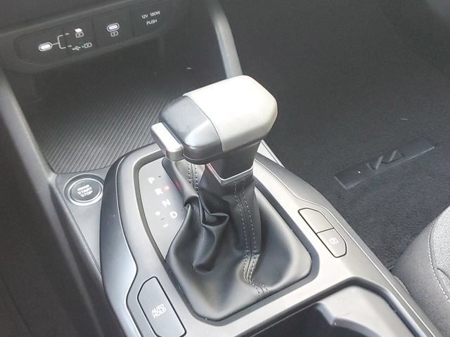 Certified 2025 Kia K4 FWD image 27