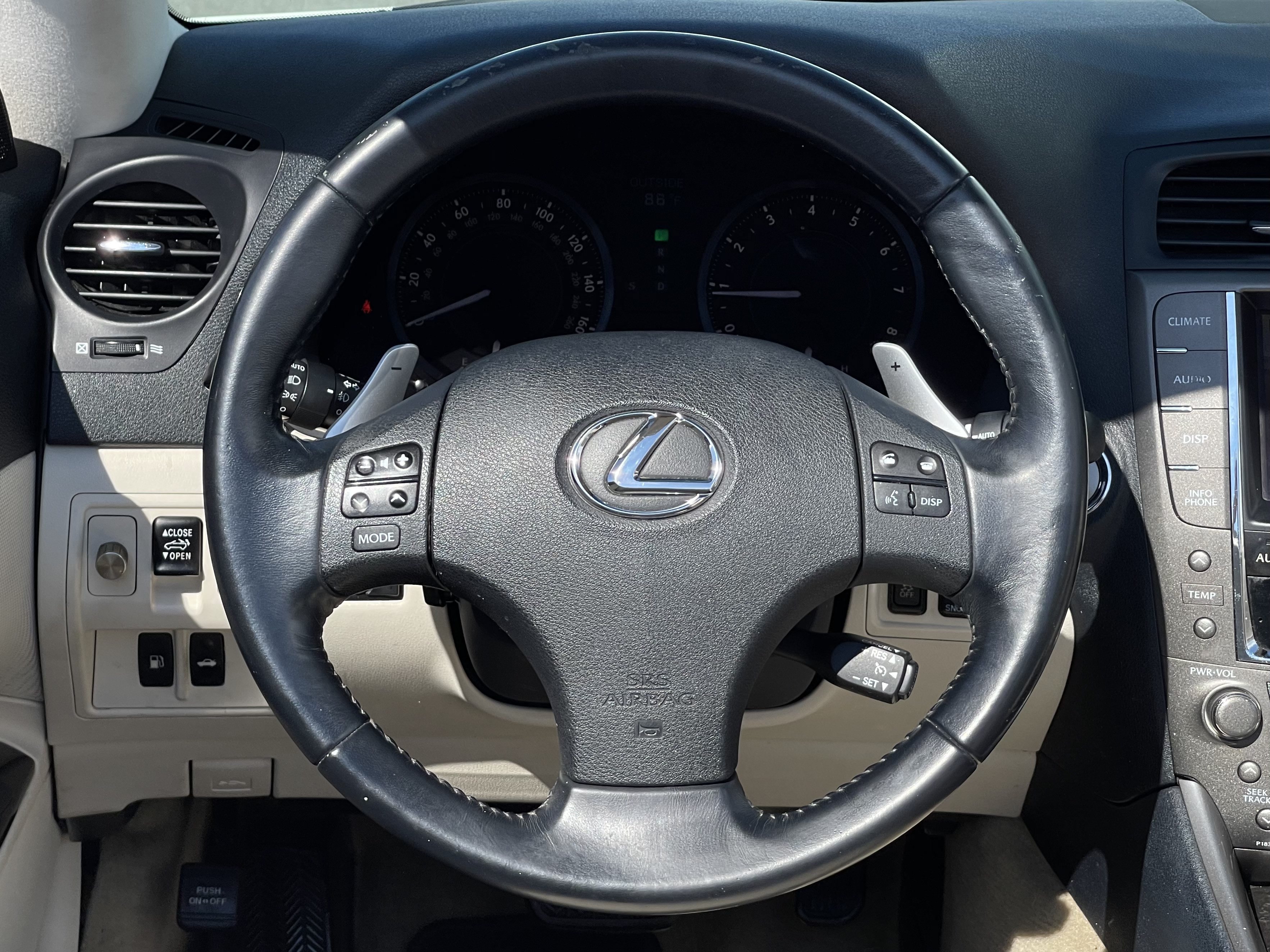 Used 2010 Lexus IS 250C RWD image 23