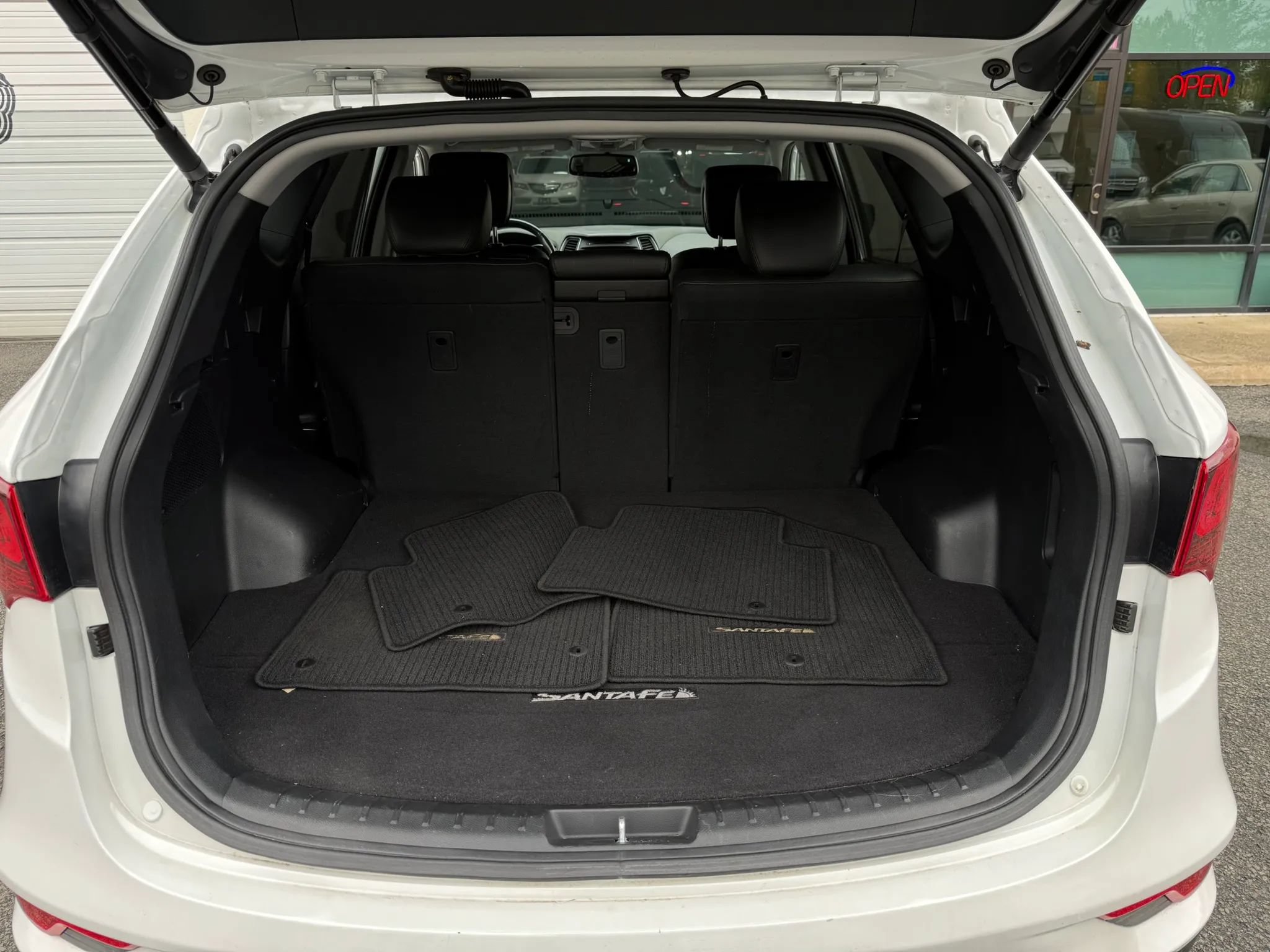 Used 2018 Hyundai Santa Fe Sport FWD image 29