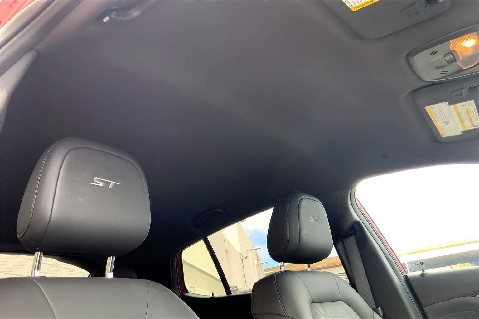Used 2024 Buick Envista Sport Touring w/ Convenience I Package FWD image 29