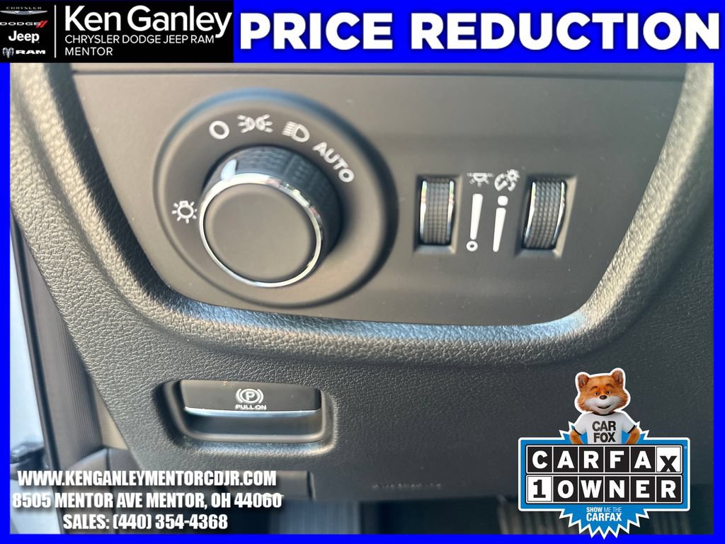 Certified 2025 Jeep Grand Cherokee Altitude w/ Trailer Tow Package AWD/4WD image 15
