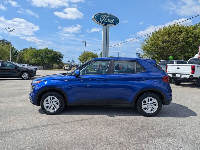 Used 2021 Hyundai Venue SE FWD image 6