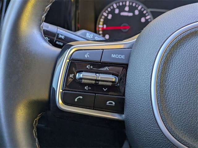 Used 2023 Kia Sorento S image 29