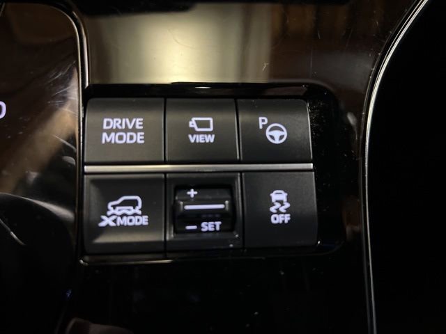 Used 2023 Subaru Solterra AWD image 33