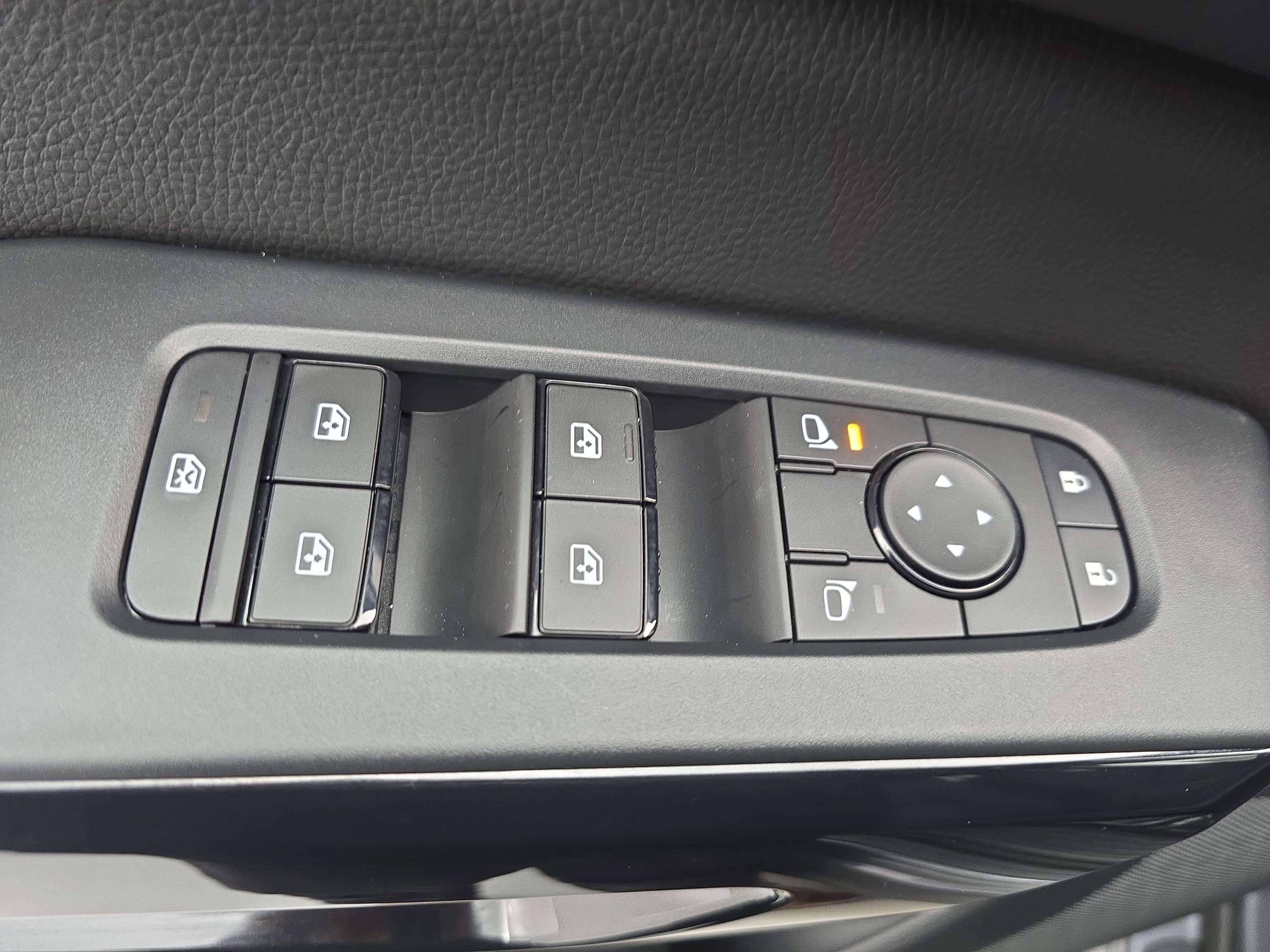 New 2026 Nissan Pathfinder SV AWD/4WD image 27