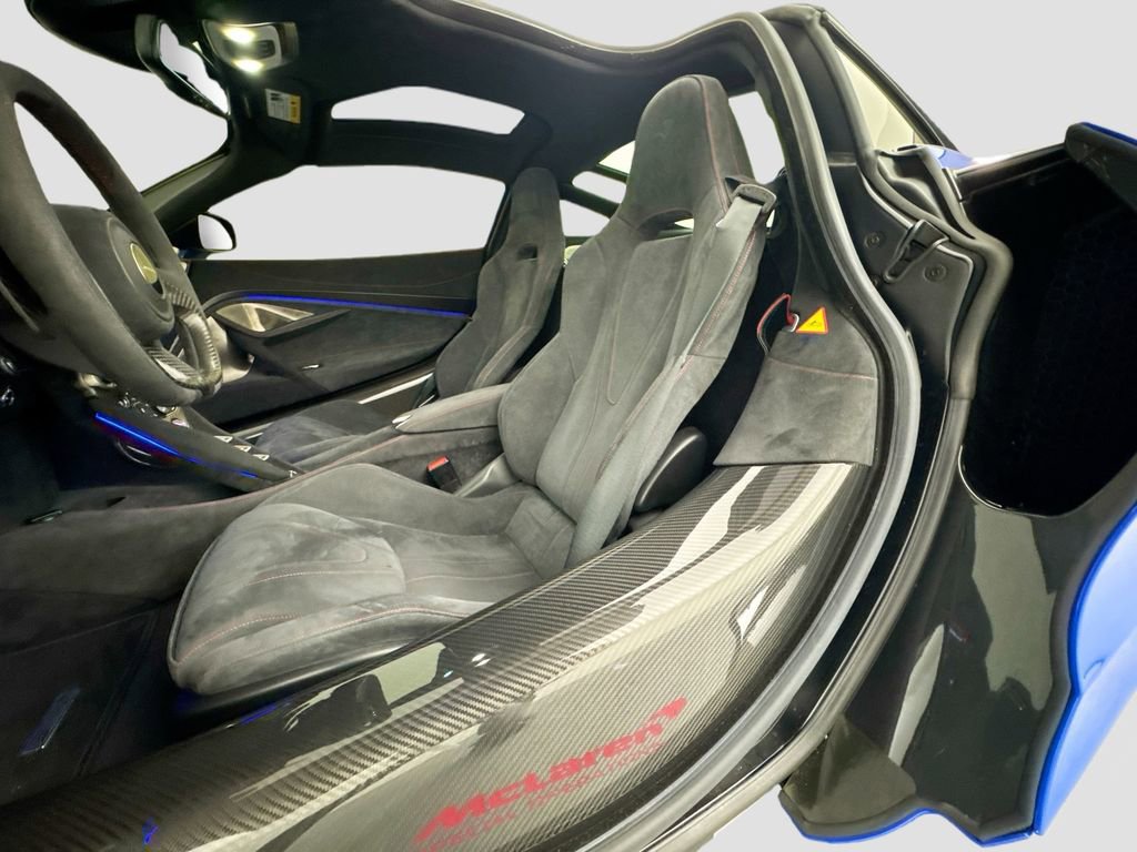 Used 2018 McLaren 720S image 22