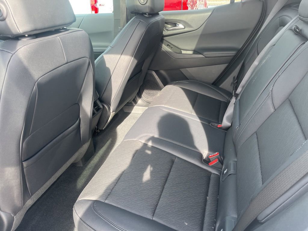 New 2026 Chevrolet Equinox LT w/ Convenience Package II image 26