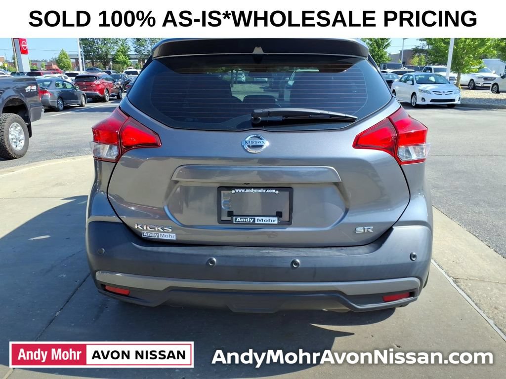Used 2020 Nissan Kicks SR w/ SR Premium Package FWD image 9