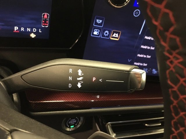 Used 2024 Chevrolet Traverse RS w/ LPO, Floor Liner Package image 32